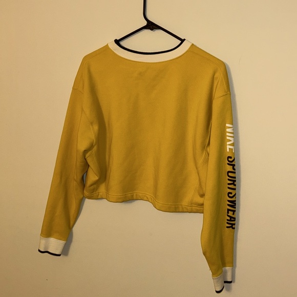 Nike Crop Sweatshirt - Picture 3 of 3
